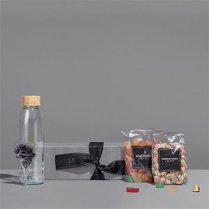 Yatta Happy Huddle Hamper