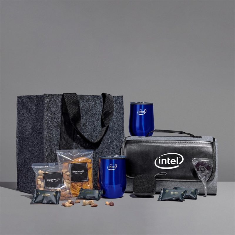 Yatta Lavishly Laden Hamper - Image 4